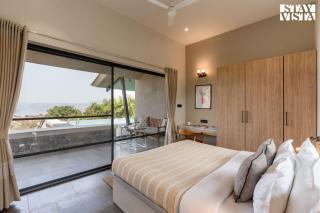 StayVista at Chitrakoot with Pool & Lawn - 4