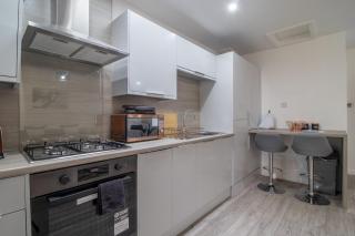 The Larky - Modern 2 Bed Cottage in Larkhall - Larkhall - 3