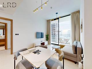 Brand New and Modern Smart Home 1BR - 6