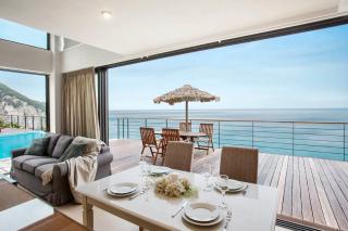 Modern Style Villa - 8