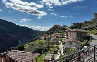 Amazing Apartment In San Vito-Cerreto - 6