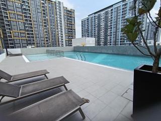 Naanee Homestay near Putrajaya Cyberjaya - musleem only - Kampung Dengkil - 9