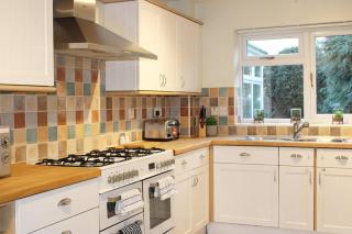 Large deluxe detached House with FREE private parking - Ely - 3