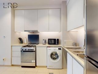 Spacious 2BR Apartment in Emaar South - Dubai - 4
