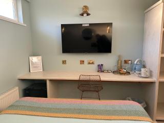 Guest Lodge By The Beach Club - Penzance - 3