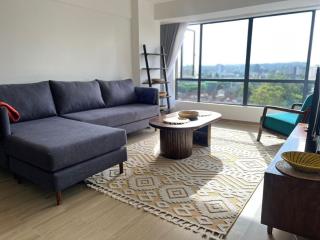 Scenic 15th floor 2Br , at Sports Road, Westlands with Master En-suite - Nairobi - 1