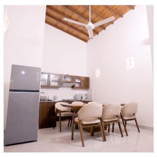 Diyawanna Villa - Deluxe Double Room in Colombo - Sri Jayewardenepura Kotte - 9