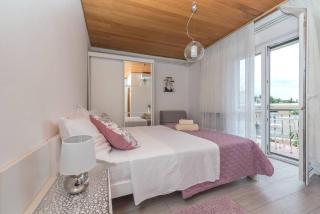 Apartment Vera i Ćiro Novak, sea view and free parking - 4