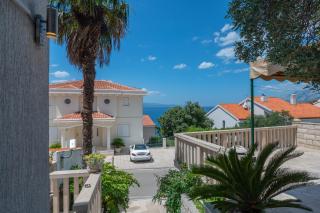 Apartment Vera i Ćiro Novak, sea view and free parking - Brela - 3