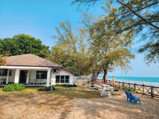 Rimhad Villa 4BR Maepim beachfront-Rayong - Ban Tha Fat - 5