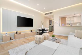 Stylish 1BR in Downtown with Fountain Views - 8