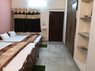 Kishori Kunj - Vrindāvan - 6