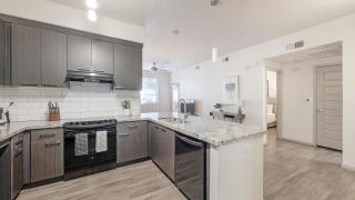 Velaire Apartments by Barsala - Glendale - 2