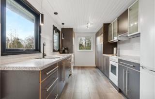 3 Bedroom Cozy Home In Nexø - 4