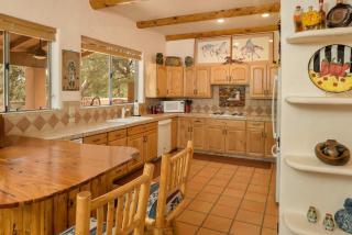 Casa Oasis with Privacy & Blue Tile Pool for Family - Sedona - 7