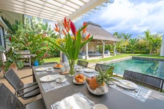 OCEAN beachfront flat, 3 bedrooms en suite, Grand Gaube - 2