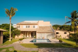 Mansão com quintal amplo em Cabo Frio-Ogiva - 0