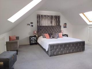Charming 4B Bungalow w/ Garden Near Beach & Downs - Lancing - 5