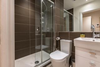 Barbican Serviced Apartments by LovelyStay - London - 6
