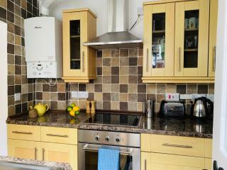 Maypole Cottages - No 12 Broad Street - Padstow - 6