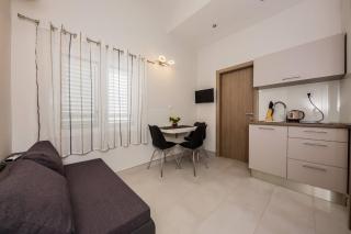 Apartmani Savin - Brodarica - 1
