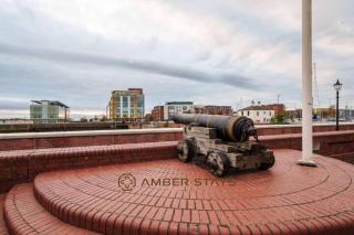 Stylish 2 Bed Apartment in Hull City Centre, Perfect for business & Contractors, Free Parking! - 3