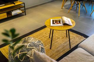 O&O Group - Gazi Metro APT Urban Balcony Oasis - Atene - 6