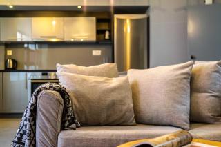 O&O Group - Gazi Metro APT Urban Balcony Oasis - Atene - 4