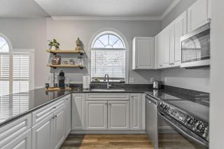 Serene Condo Retreat in Myrtle Beach - Myrtle Beach - 8