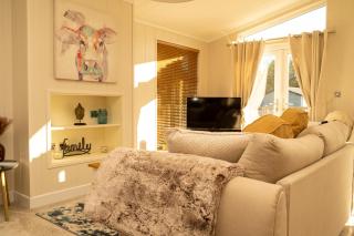 Hollicarrs - Cherry Blossom Lodge - Riccall - 0