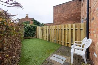NEW! 2BR House with Free Parking, WiFi, Smart TV - Leamington Spa - 6
