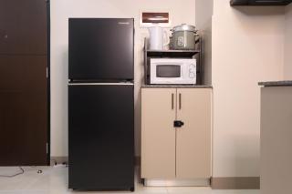 Cozy 2BR Condo with Parking - 2