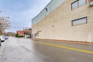 Steps to Main St Theater Studio in Waynesville! - Waynesville - 8