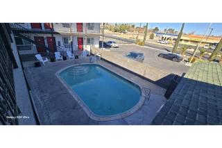 Hotel Avenida Victorville I 15 - Victorville - 6