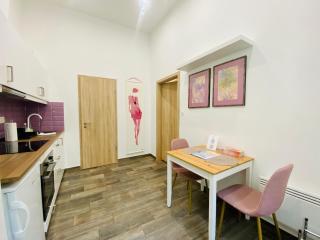 Peaceful Studio in Central Budapest - Brick House - Budapest - 2
