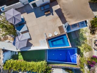 LUXO Casa en Acapulco Zona Brisas Guitarrón con vistas espectaculares y 2 albercas - 9