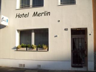 Hotel Merlin Garni - 0
