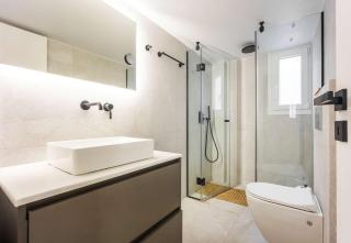 O&O Group - Eclectic Chic Thissio Apartment - 8