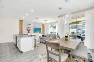 Beautiful Disney House at Storey Lake - 6