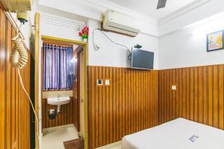 Blue Bell Hotel - Nedumbassery - 8