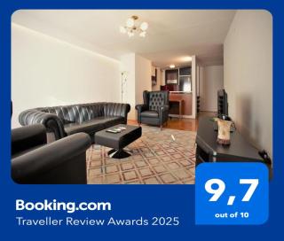 The Parrots Nest - 9