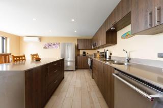 Private 3-Bedroom, 3,5-Bathroom Home With Amazing Ocean-Views In Playa Grande - Playa Grande - 4