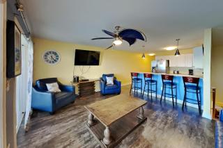 Put-in-Bay Waterfront Condo #111 - Put-in-Bay - 4