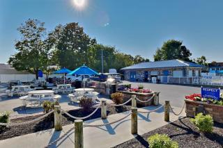 Put-in-Bay Waterfront Condo #111 - 6