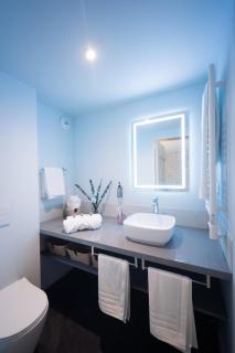 Domaine proche de Chinon piscine, billard, pétanque et aire de jeux pour enfants - 1