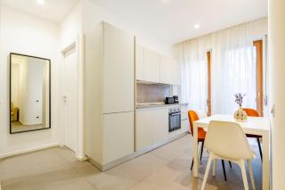 Duomo Centrale Stylish Double Suite Near Metro - Milan - 5