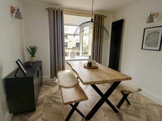 1 Mona Terrace - Holyhead - 7
