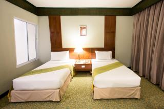 At Ayutthaya Hotel - 1