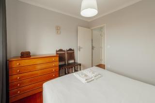 Espinho Seawalk and Seaview by Vacationy - 4