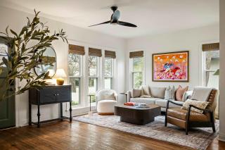 Charming Cherrywood Bungalow - 2BR - Firepit - UT - Austin - 1
